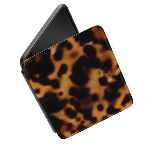 Classy Tortoise Shell Print Kindle Paperwhite 7" Colorsoft Case (2024 Models) Saffiano Leatherette Textured Cover With Animal Print Design