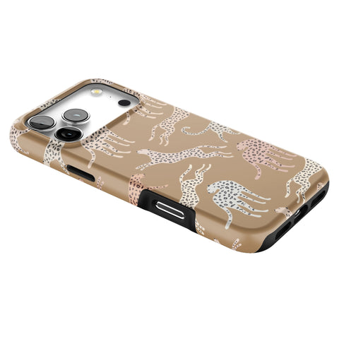 Trendy Cheetah Print Tough Phone Case for iPhone 17 Pro Max (Feat)